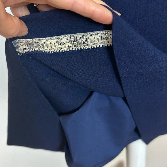 Lilly Pulitzer "Bennett" navy coral lined fitted dress  with beaded neckline - Picture 5 of 10